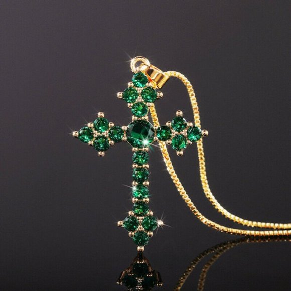 New Gorgeous 18K Gold Plated Silver  Emerald Cross Necklace - Picture 2 of 5